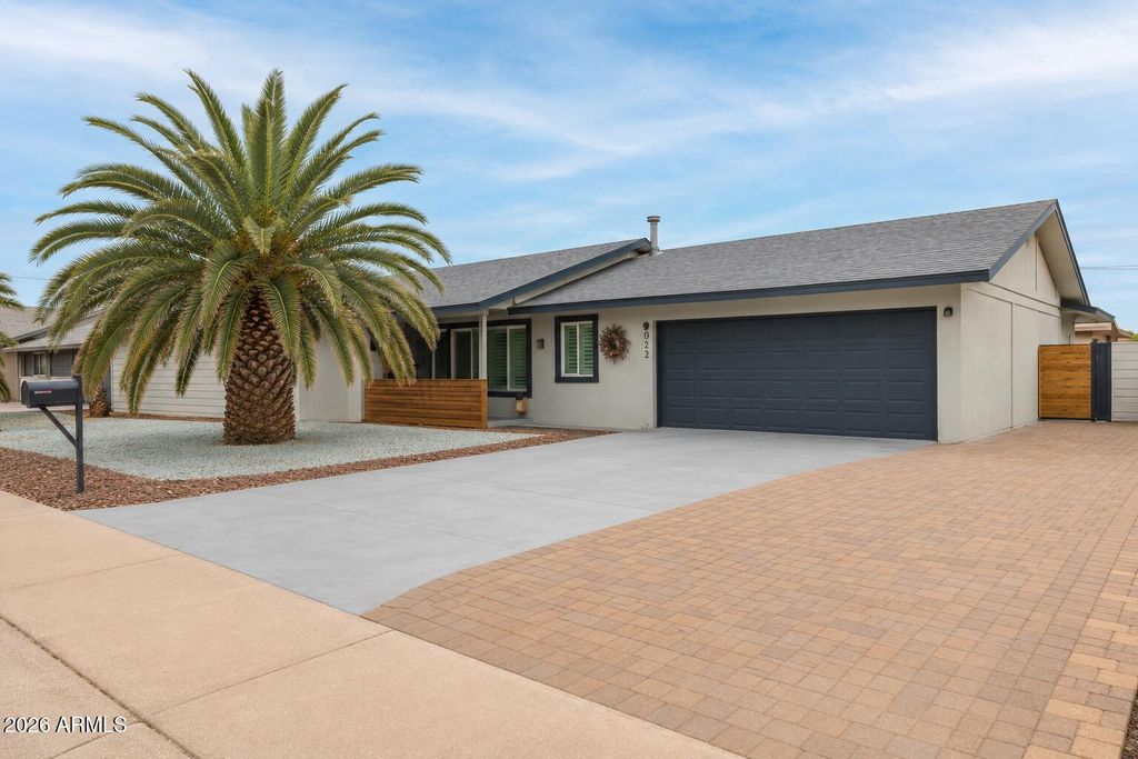 2413 W ANDERSON Avenue, Phoenix, AZ 85023 — photo 2