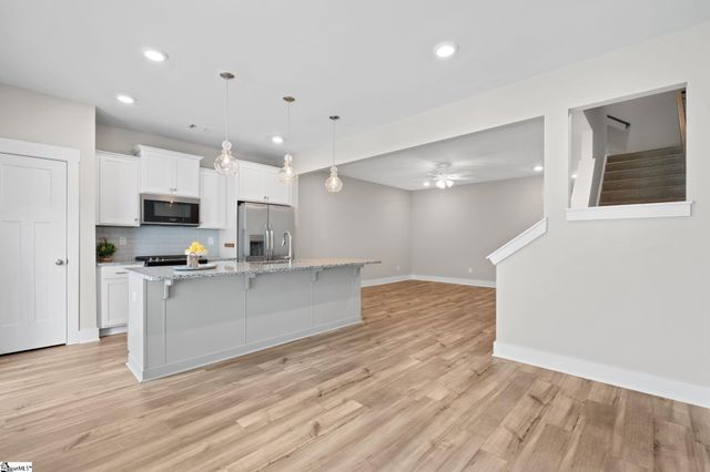 26 Starlake Road, Simpsonville, SC 29681