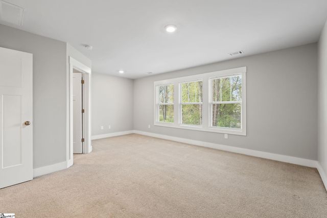26 Starlake Road, Simpsonville, SC 29681