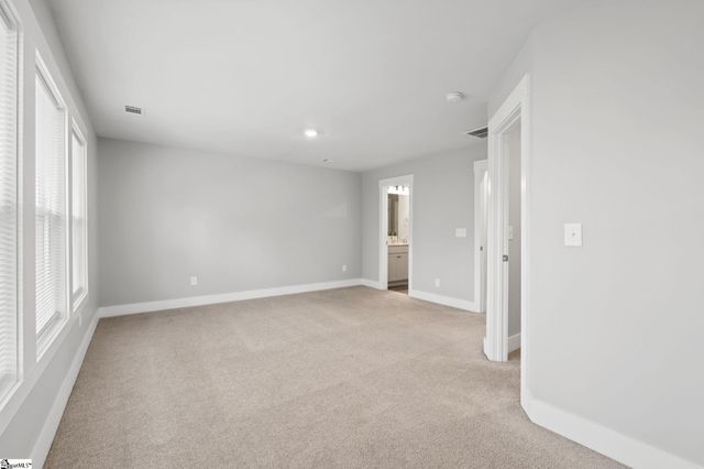 26 Starlake Road, Simpsonville, SC 29681