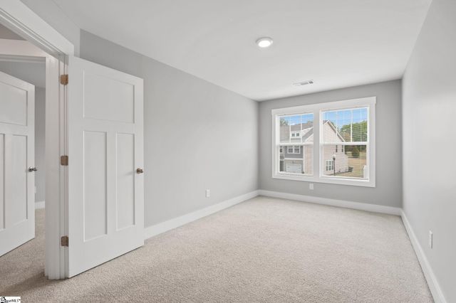 26 Starlake Road, Simpsonville, SC 29681