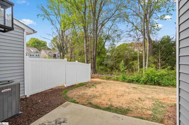 26 Starlake Road, Simpsonville, SC 29681