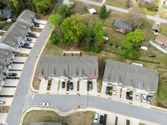 26 Starlake Road, Simpsonville, SC 29681