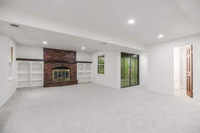 5768 Cottage Avenue, Kansas City, MO 64133