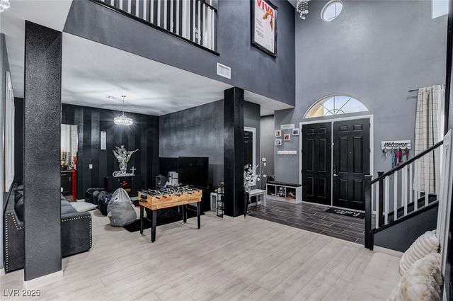 8826 Dramatic Gold Avenue, Las Vegas, NV 89178