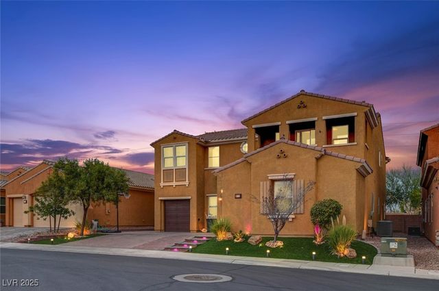 8826 Dramatic Gold Avenue, Las Vegas, NV 89178