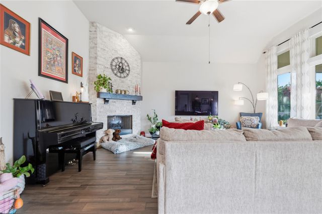 138 Rapid Springs CV, Georgetown, TX 78628