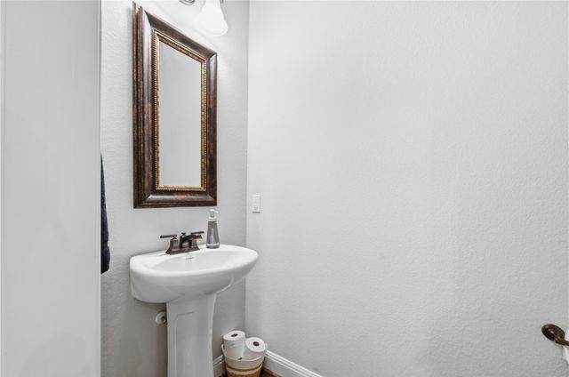 138 Rapid Springs CV, Georgetown, TX 78628