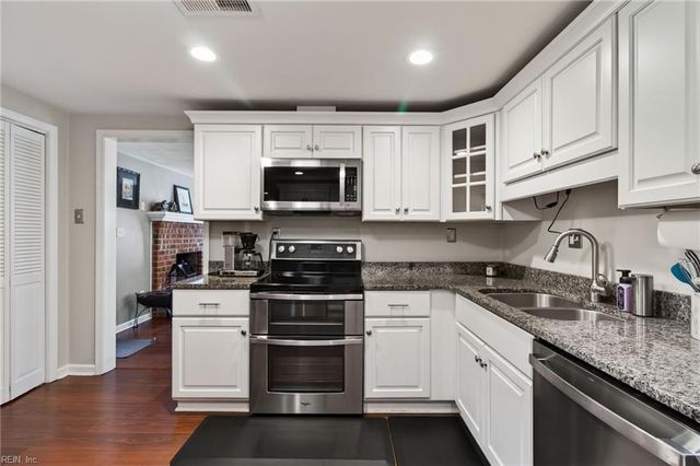 220 Marion DR, Chesapeake, VA 23322