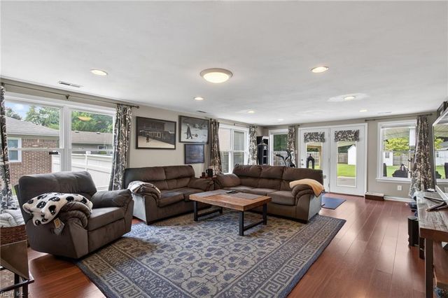 220 Marion DR, Chesapeake, VA 23322