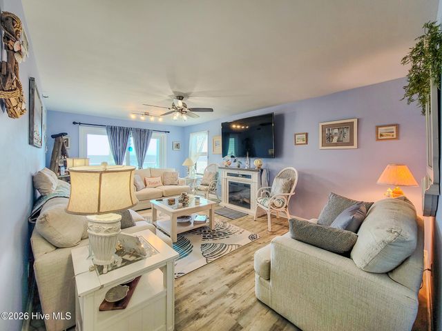 1896 New River Inlet Road 1306, Sneads Ferry, NC 28460