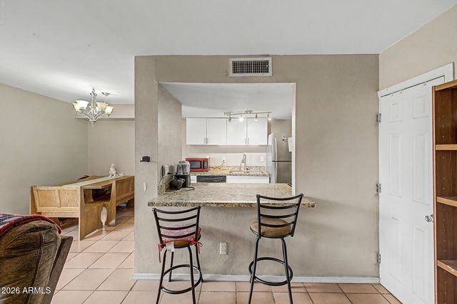 3404 W ECHO Lane, Phoenix, AZ 85051