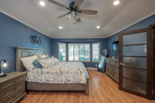 1510 E Goshen Avenue, Fresno, CA 93720