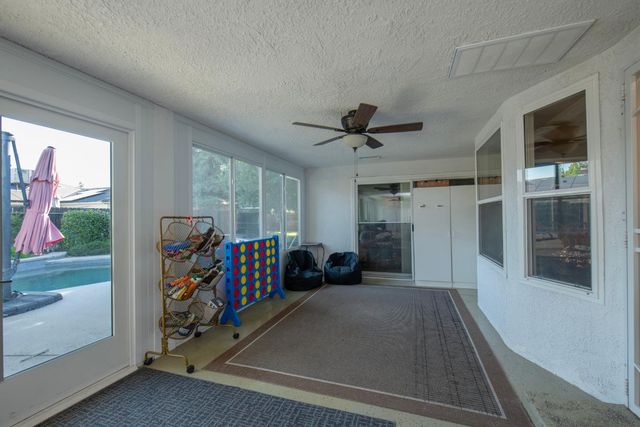 1510 E Goshen Avenue, Fresno, CA 93720