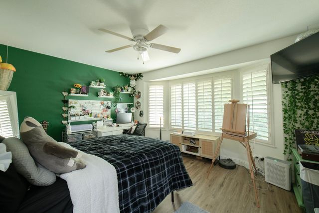 1510 E Goshen Avenue, Fresno, CA 93720