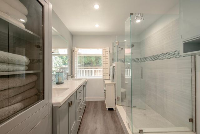 1510 E Goshen Avenue, Fresno, CA 93720