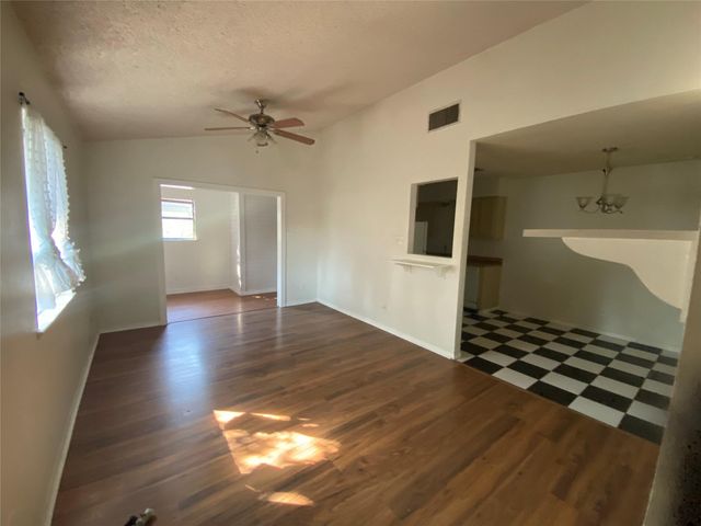 5302 Avenue G Ave A, Austin, TX 78751