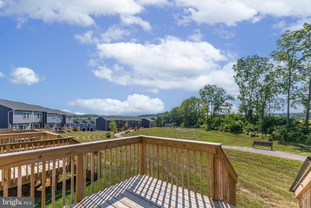 116 HIGHPOINT PARK DR, Pleasant Gap, PA 16823