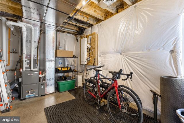 116 HIGHPOINT PARK DR, Pleasant Gap, PA 16823