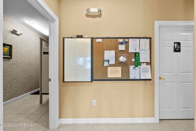 201 Troon Village Way, Louisville, KY 40245