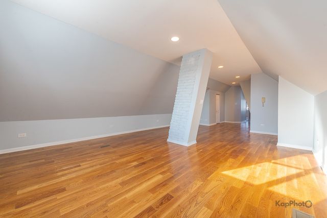 3328 S Emerald Avenue 3, Chicago, IL 60616