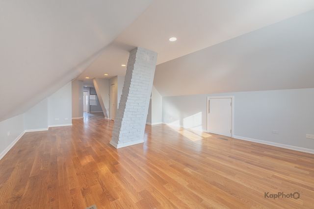 3328 S Emerald Avenue 3, Chicago, IL 60616