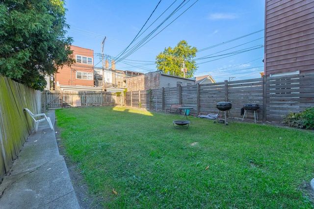 3328 S Emerald Avenue 3, Chicago, IL 60616