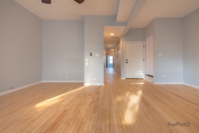 3328 S Emerald Avenue 3, Chicago, IL 60616