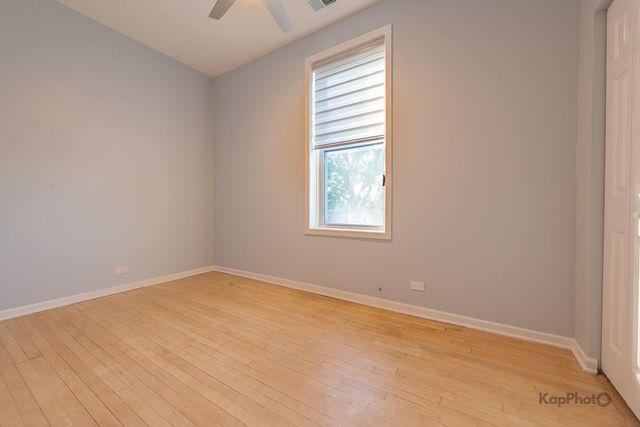 3328 S Emerald Avenue 3, Chicago, IL 60616