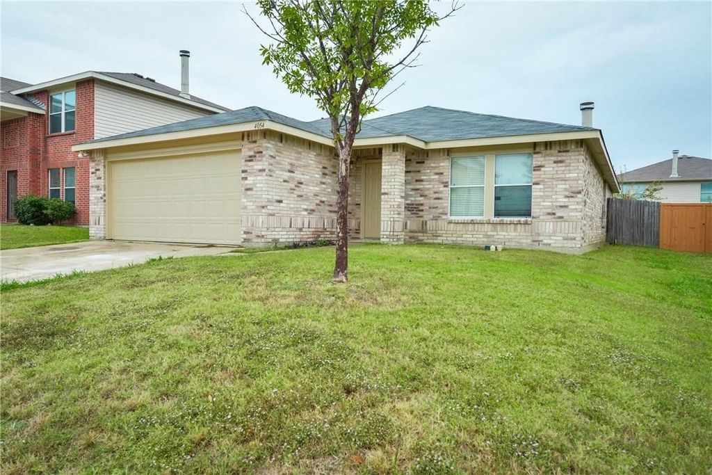 4054 Gray Fox Drive, Fort Worth, TX 76123