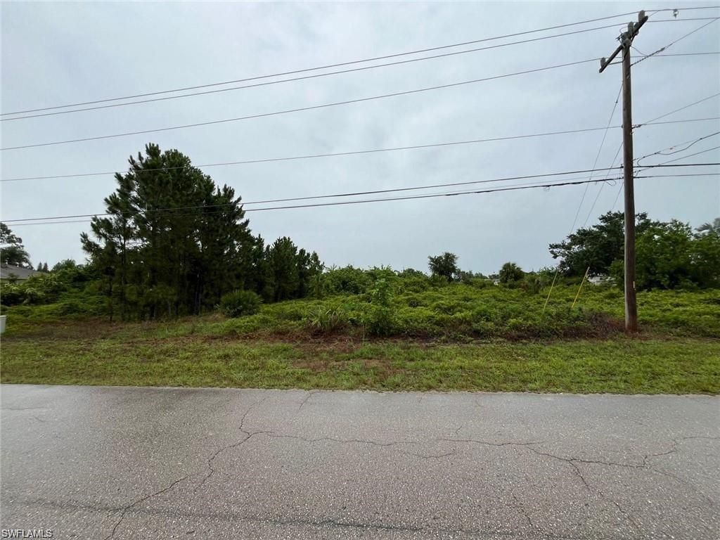 731 Bently ST E, LEHIGH ACRES, FL 33974 — photo 3
