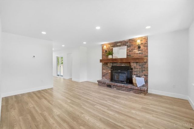 3620 Old Winchester Trail, Caesarscreek Twp, OH 45385