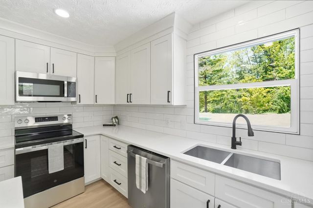 3620 Old Winchester Trail, Caesarscreek Twp, OH 45385