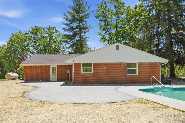3620 Old Winchester Trail, Caesarscreek Twp, OH 45385