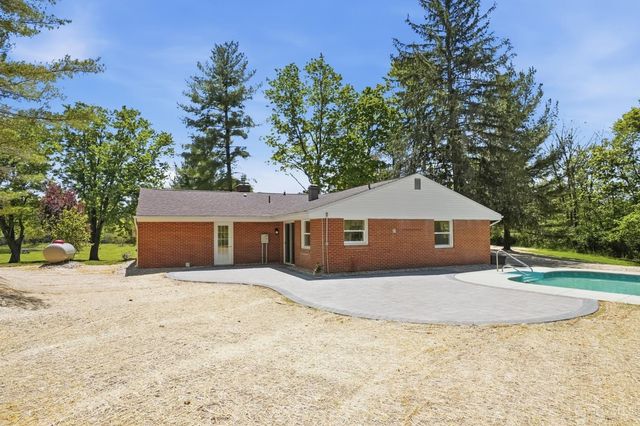 3620 Old Winchester Trail, Caesarscreek Twp, OH 45385