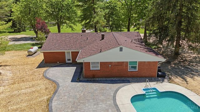 3620 Old Winchester Trail, Caesarscreek Twp, OH 45385