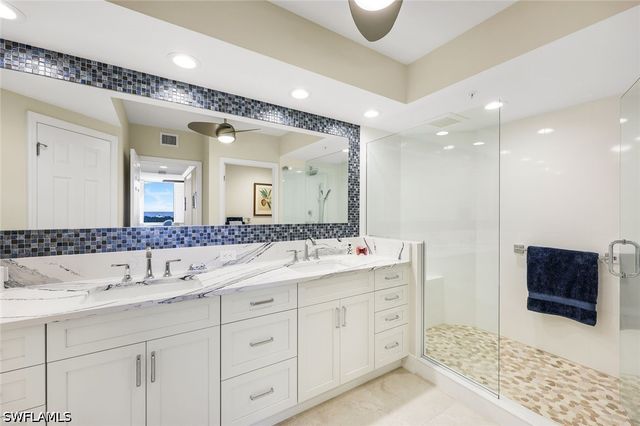 7225 Pelican Bay BLVD 604, Naples, FL 34108