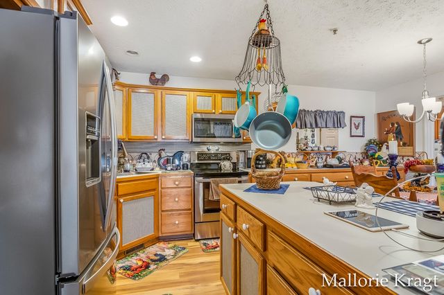 3170 W Crystal Waters Drive 2, Holland Twp, MI 49424