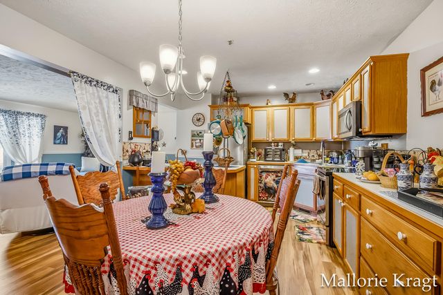 3170 W Crystal Waters Drive 2, Holland Twp, MI 49424