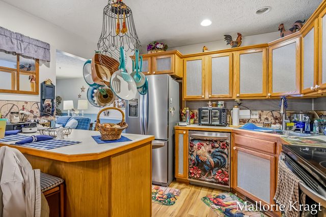 3170 W Crystal Waters Drive 2, Holland Twp, MI 49424