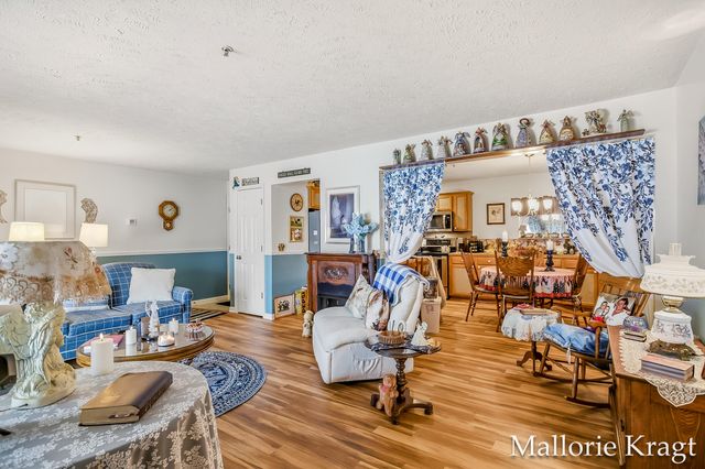 3170 W Crystal Waters Drive 2, Holland Twp, MI 49424