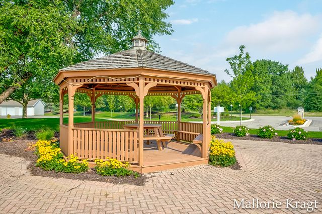 3170 W Crystal Waters Drive 2, Holland Twp, MI 49424