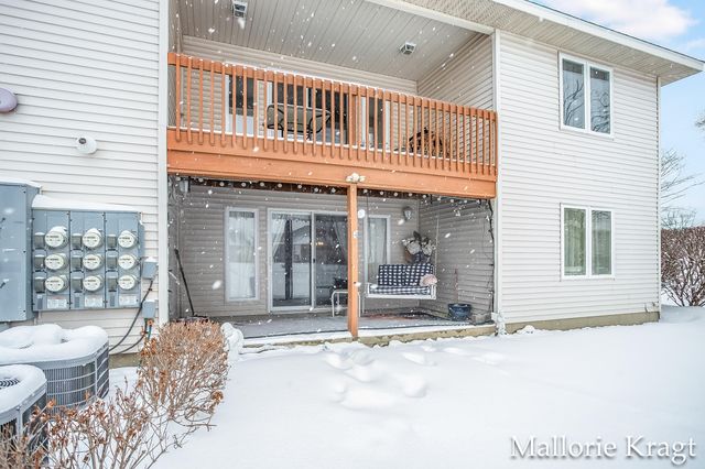 3170 W Crystal Waters Drive 2, Holland Twp, MI 49424