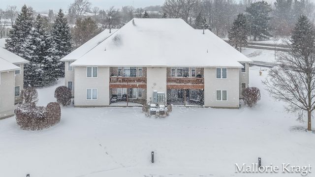 3170 W Crystal Waters Drive 2, Holland Twp, MI 49424