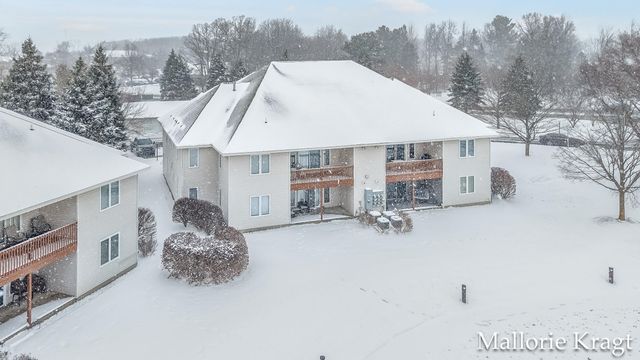 3170 W Crystal Waters Drive 2, Holland Twp, MI 49424