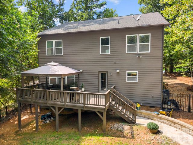 1324 Huntcliff Drive, Waxhaw, NC 28173