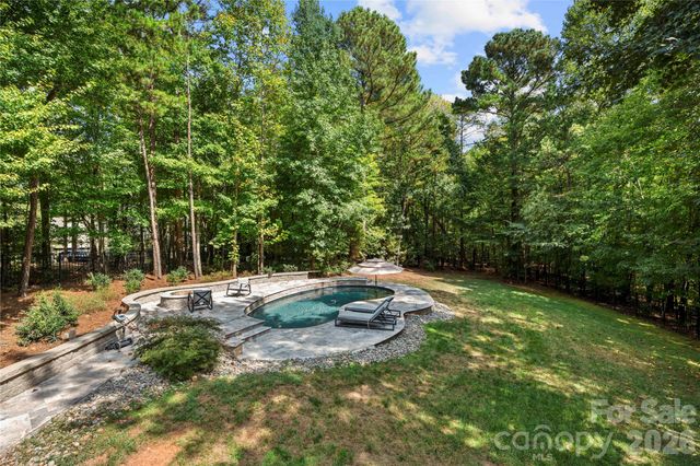 1324 Huntcliff Drive, Waxhaw, NC 28173