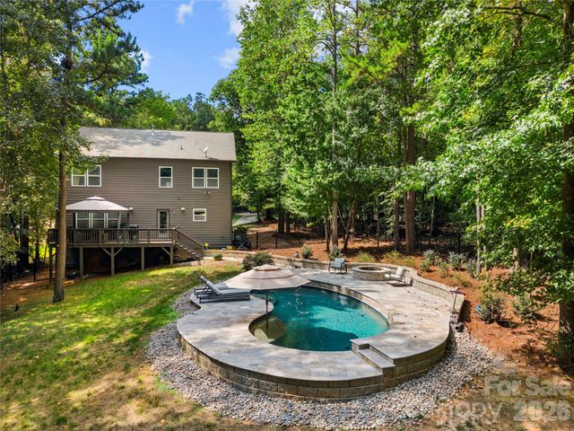 1324 Huntcliff Drive, Waxhaw, NC 28173