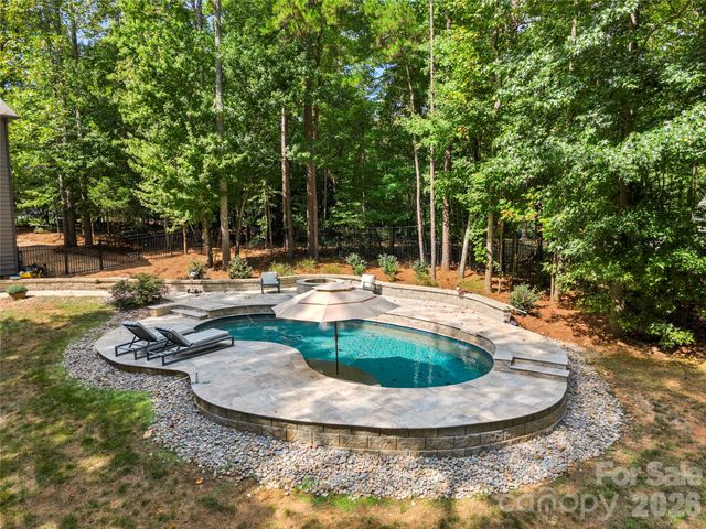 1324 Huntcliff Drive, Waxhaw, NC 28173