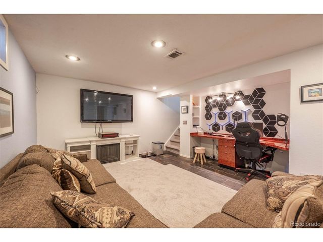 918 S Bross St, Longmont, CO 80501